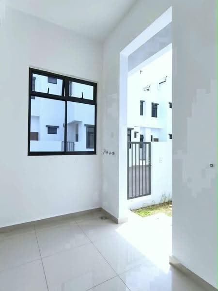2-storey Terraced House for Sale in Bandar Dato Onn (Tebrau) - Alanis Lee - Exterior - PropertyGuru.com.my