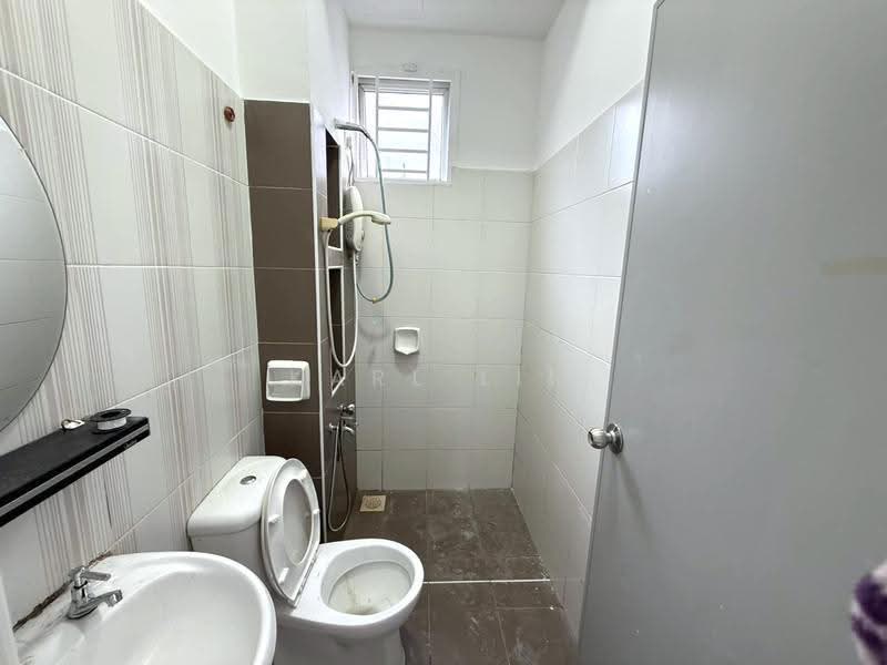 2-storey Terraced House for Sale in Gelang Patah (Johor) - Karl Lim - Bathroom - PropertyGuru.com.my