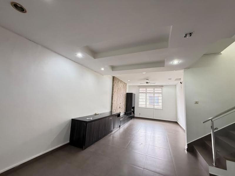 Rumah Bandar untuk Dijual di Johor Bahru (Johor) - Alanis Lee - Living Room - PropertyGuru.com.my