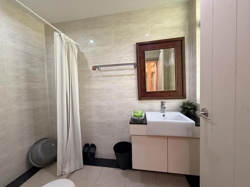 Kondominium untuk Dijual di Moonlight Bay - Joyce Chin - Bathroom - PropertyGuru.com.my