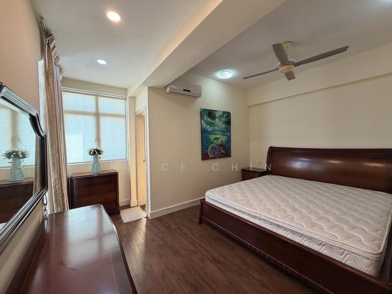 Kondominium untuk Dijual di Moonlight Bay - Joyce Chin - Bedroom - PropertyGuru.com.my
