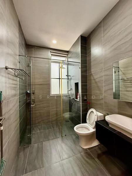Cluster House for Sale in Taman Ekoflora (Johor Bahru) - Jesrene Loh - Bathroom - PropertyGuru.com.my