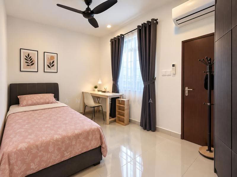 Condominium for Rent at Paraiso Residence @ The Earth - GAN WEY SAND - Bedroom - PropertyGuru.com.my