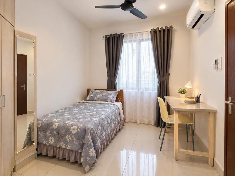 Condominium for Rent at Paraiso Residence @ The Earth - GAN WEY SAND - Bedroom - PropertyGuru.com.my