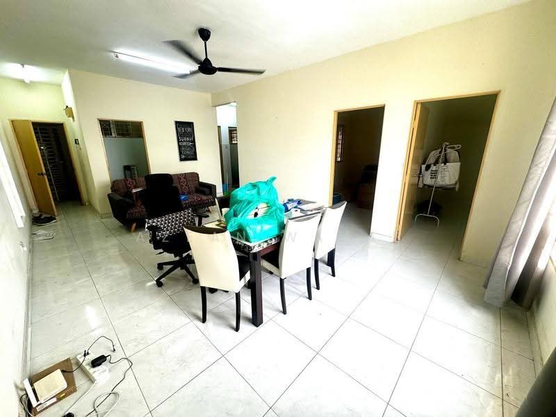 Pangsapuri untuk Dijual di Bandar Baru Ampang - Azean Wahab - Living Room - PropertyGuru.com.my