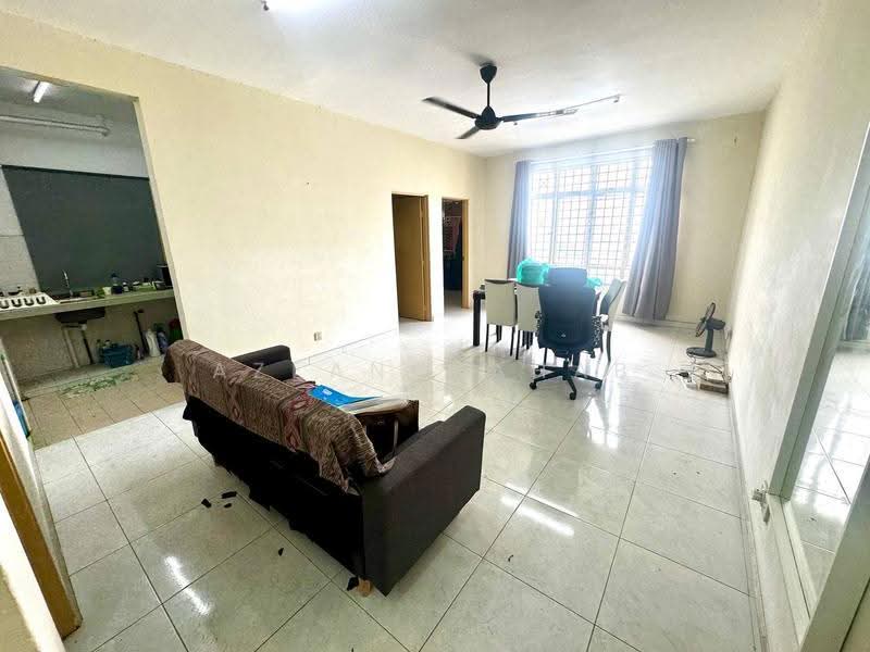 Pangsapuri untuk Dijual di Bandar Baru Ampang - Azean Wahab - Living Room - PropertyGuru.com.my