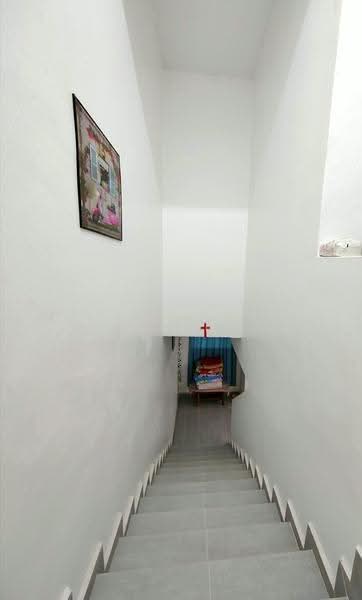 Rumah Teres 2-Tingkat untuk Dijual di Taman Garing Utama (Rawang) - Heo Wai Kien - Corridor - PropertyGuru.com.my
