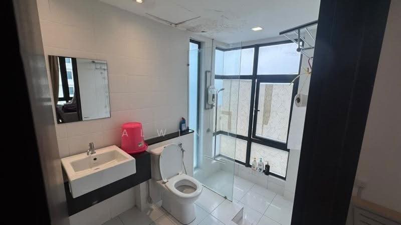 Service Residence for Rent at Trefoil @ Setia City - Alwin Lee - Bathroom - PropertyGuru.com.my