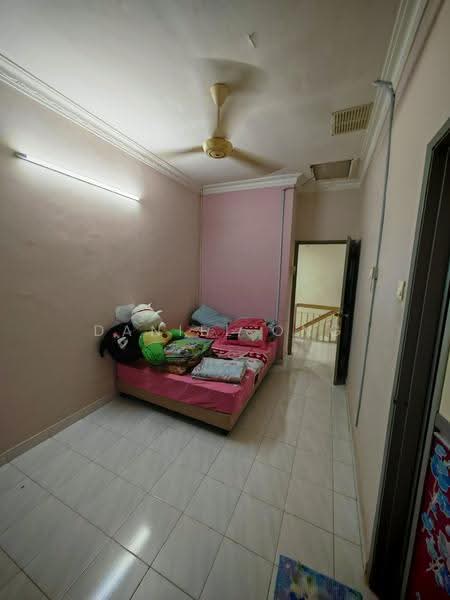 Rumah Teres 2-Tingkat untuk Dijual di BANDAR PUCHONG JAYA (Puchong) - Daniel Ong - Bedroom - PropertyGuru.com.my