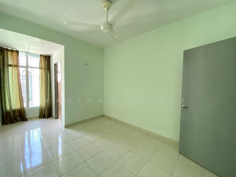 3-storey Terraced House for Sale in Kajang (Selangor) - Wadihan Fairuz - Interior - PropertyGuru.com.my