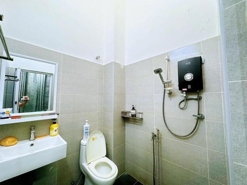 Rumah Teres 1-Tingkat untuk Disewa di Taman Setia Indah (Tebrau) - Alanis Lee - Bathroom - PropertyGuru.com.my