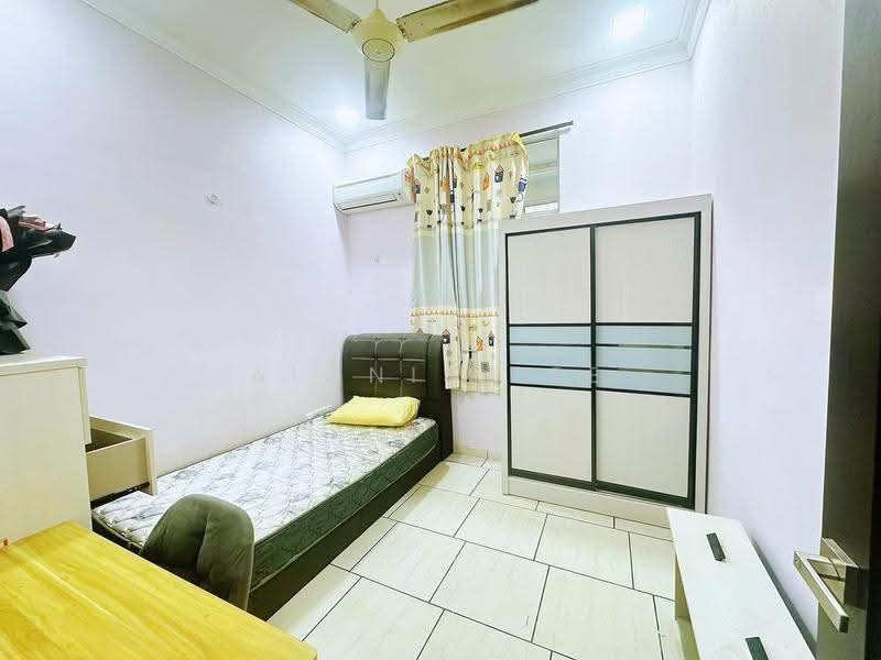 Rumah Teres 1-Tingkat untuk Disewa di Taman Setia Indah (Tebrau) - Alanis Lee - Bedroom - PropertyGuru.com.my