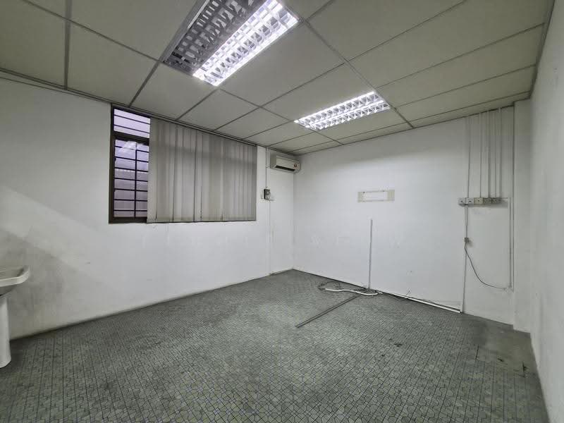 Commercial Bungalow for Sale in Taman Perak (George Town) - Fennie Seow - PropertyGuru.com.my