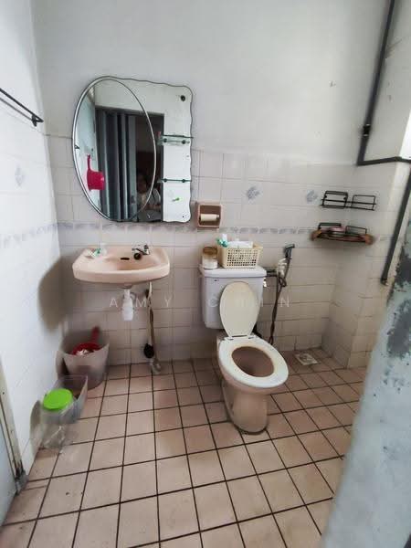 2-storey Terraced House for Sale in Sri Petaling (Kuala Lumpur) - Amy Chin - Bathroom - PropertyGuru.com.my