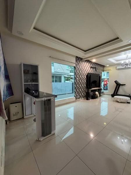 Semi-Detached House for Sale in Bandar Parklands (Klang) - Max Khor Phor xiong - Living Room - PropertyGuru.com.my