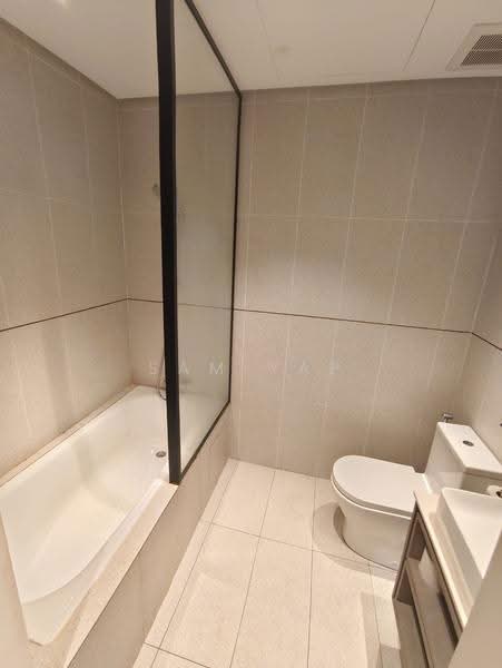 Kediaman Servis untuk Disewa di Millerz Square Serviced Residence - Sam Yap - Bathroom - PropertyGuru.com.my