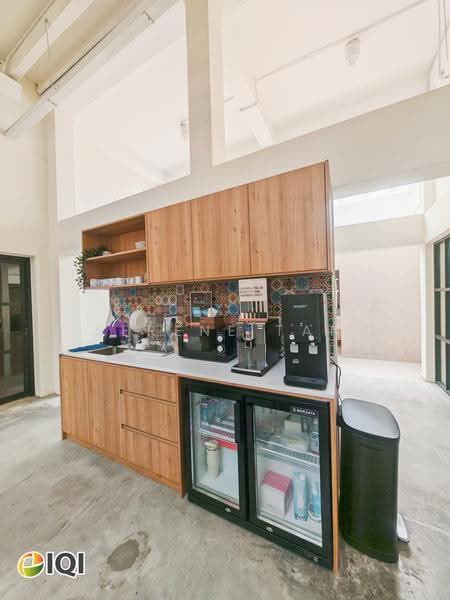 Pejabat untuk Disewa di George Town (Penang) - Serene Tan - Pantry-Free Flow Coffee/Tea - PropertyGuru.com.my