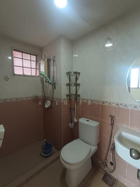 Condominium for Sale at Ketumbar Hill - Aden Tai - Bathroom - PropertyGuru.com.my