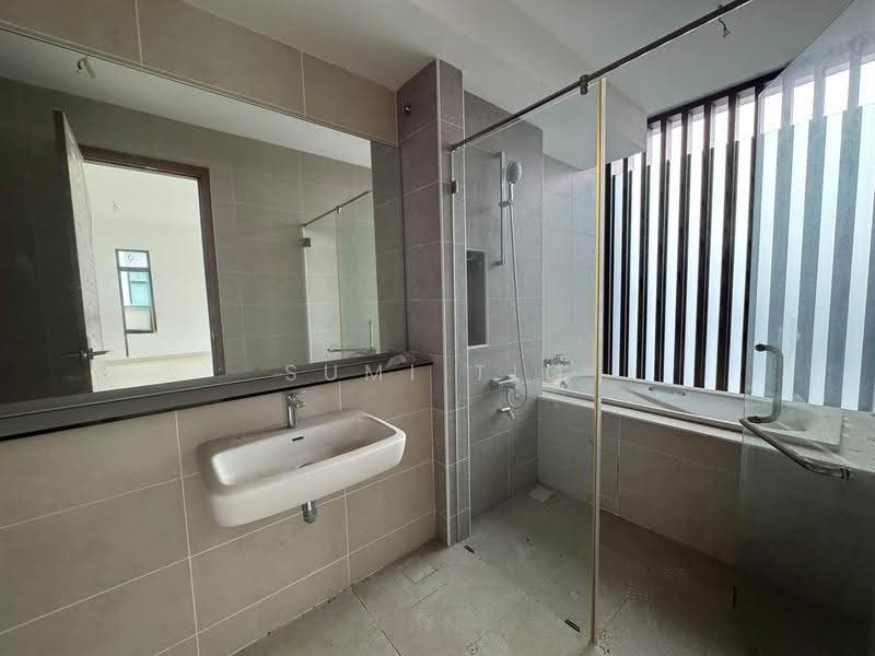 Semi-Detached House for Sale in Bandar Putra Kulai (Kulai) - Sumi Tio - PropertyGuru.com.my