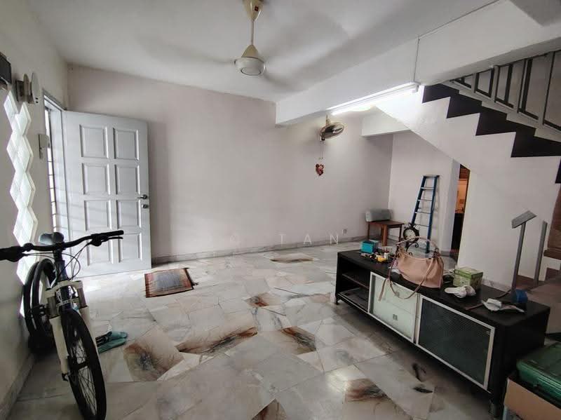 Rumah Teres 2-Tingkat untuk Dijual di Bandar Menjalara (Kuala Lumpur) - BC TAN - Living Room - PropertyGuru.com.my