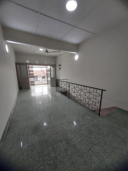 2-storey Terraced House for Sale in Taman Gembira (Jalan Klang Lama (Old Klang Road)) - LOW WK - Corridor - PropertyGuru.com.my