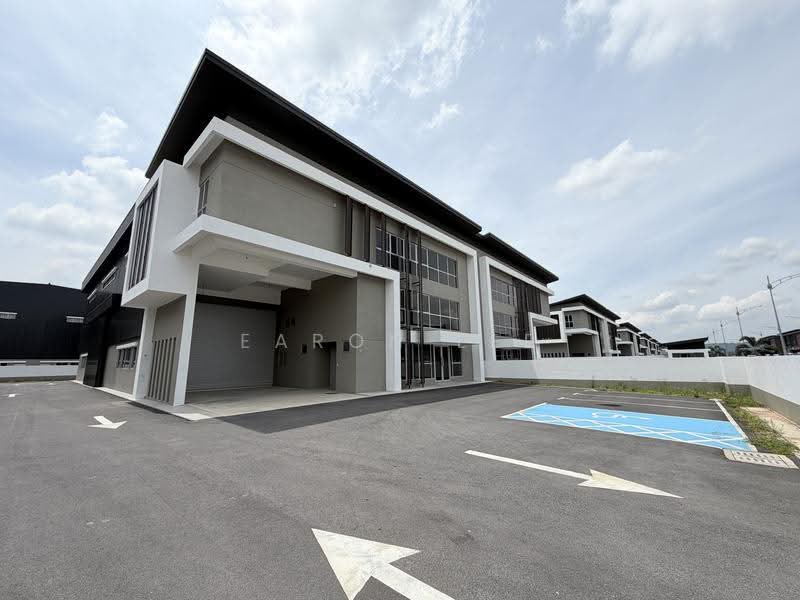 Kilang Berkembar untuk Disewa di Bandar Serenia (Dengkil) - Earon Lee - Exterior - PropertyGuru.com.my