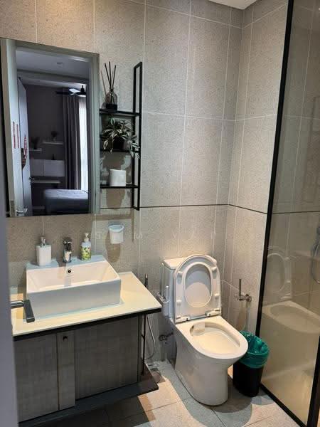 Kediaman Servis untuk Disewa di Millerz Square Serviced Residence - Sam Yap - Bathroom - PropertyGuru.com.my
