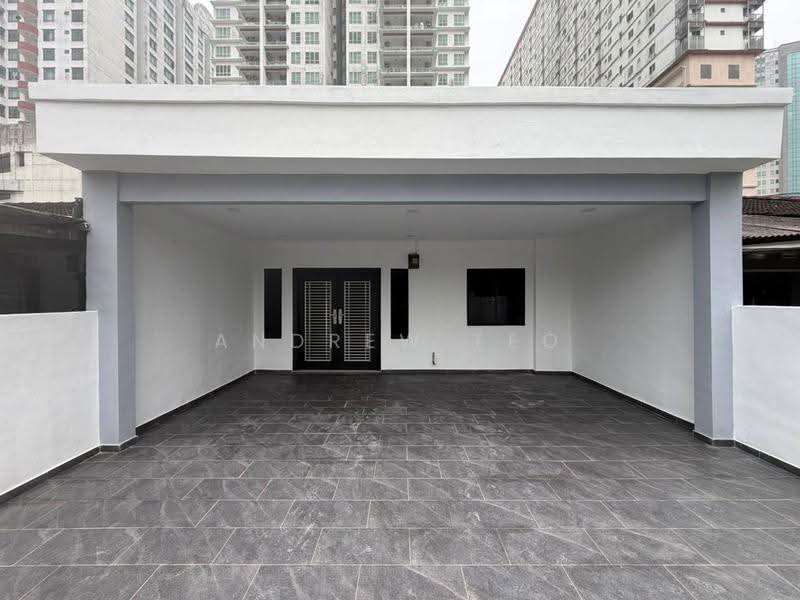 Rumah Teres 1-Tingkat untuk Dijual di Taman Abad (Johor Bahru) - Andrew Teo - Exterior - PropertyGuru.com.my