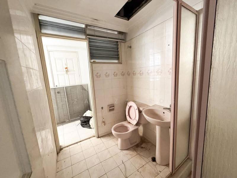 Condominium for Sale at Menara Impian - Izzat Zamros - Bathroom - PropertyGuru.com.my
