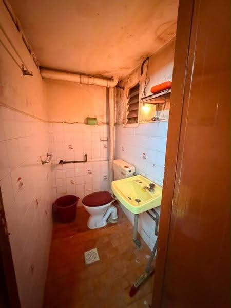 Rumah Teres 1-Tingkat untuk Dijual di Johor Bahru (Johor) - Jeff Ang - Bathroom - PropertyGuru.com.my