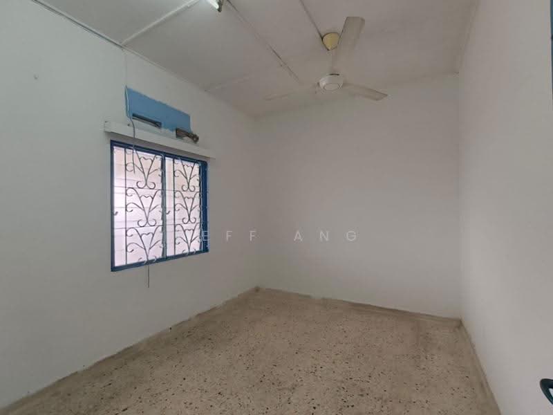 Rumah Teres 1-Tingkat untuk Dijual di Taman Abad (Johor Bahru) - Jeff Ang - PropertyGuru.com.my
