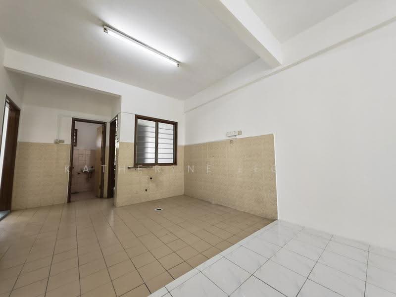 Rumah Bandar untuk Dijual di Rawang (Selangor) - Katherine Leong - Bathroom - PropertyGuru.com.my
