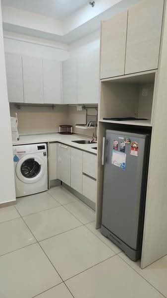 Kediaman Servis untuk Disewa di i-SOHO @ i-City - May Lim - Kitchen - PropertyGuru.com.my