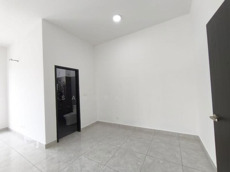 Rumah Teres 2-Tingkat untuk Disewa di Taman Impian Emas (Skudai) - Sandra Gan - Bathroom - PropertyGuru.com.my
