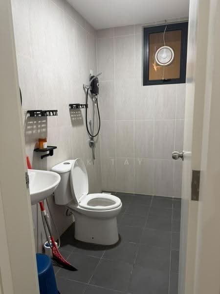 Kediaman Servis untuk Disewa di MKH Boulevard II - AK TAY - Bathroom - PropertyGuru.com.my