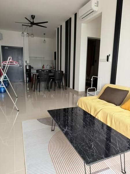 Kediaman Servis untuk Disewa di MKH Boulevard II - AK TAY - Living Room - PropertyGuru.com.my