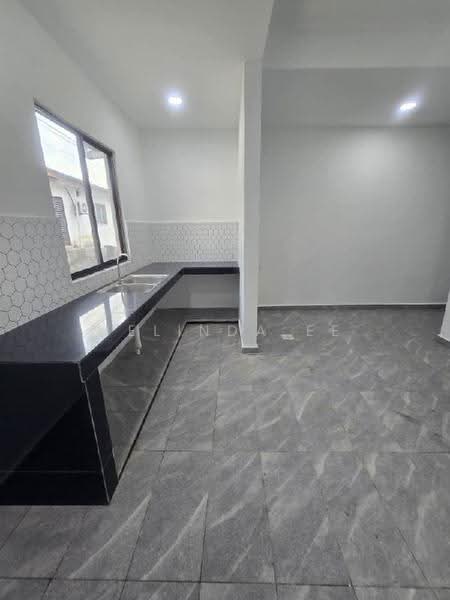 1-storey Terraced House for Sale in Bandar Putra Kulai (Kulai) - Melinda Ee - Kitchen - PropertyGuru.com.my