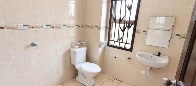 Semi-Detached House for Rent in Balakong (Cheras) - CK Law - Bathroom - PropertyGuru.com.my