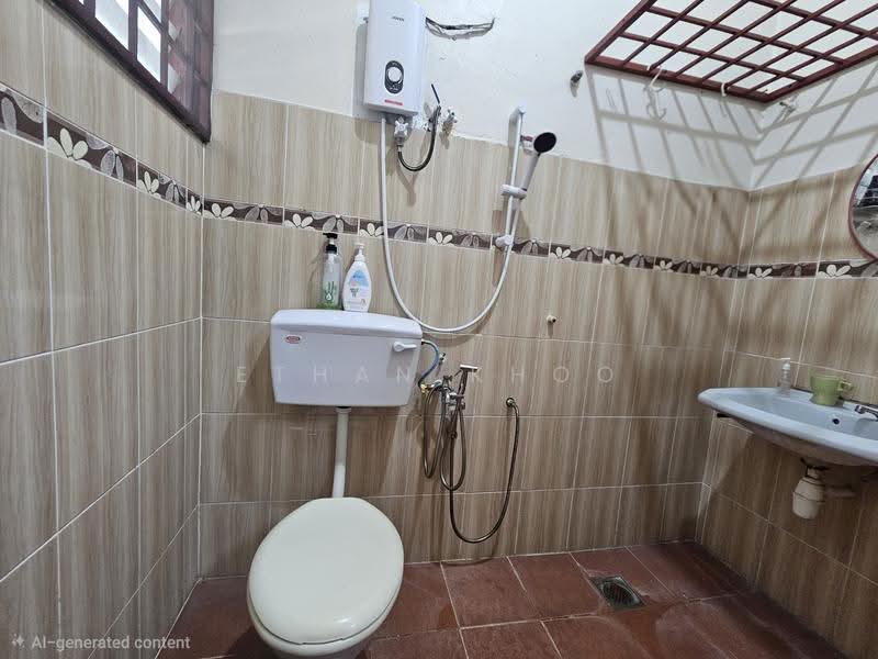 Townhouse for Sale in Taman Megah Emas (Petaling Jaya) - Ethan Khoo - Bathroom - PropertyGuru.com.my