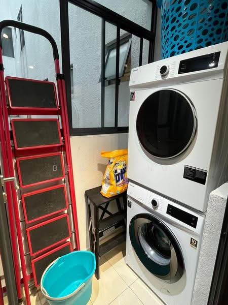 Service Residence for Rent at United Point (Residensi Berpadu) - Benson Ng - Balcony - PropertyGuru.com.my