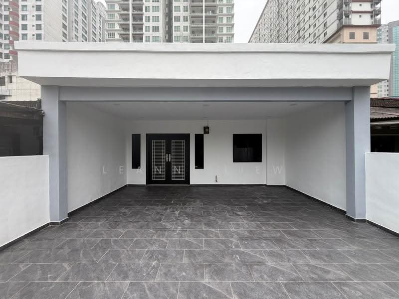 1-storey Terraced House for Sale in Taman Abad (Johor Bahru) - Leanne Liew - Exterior - PropertyGuru.com.my