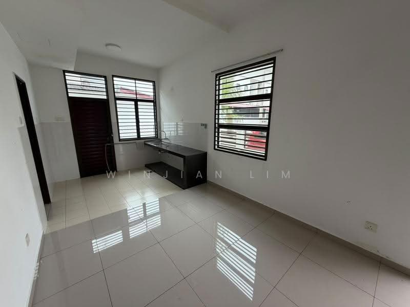 Rumah Teres 2-Tingkat untuk Disewa di Sepang (Selangor) - Winjian Lim - Kitchen - PropertyGuru.com.my