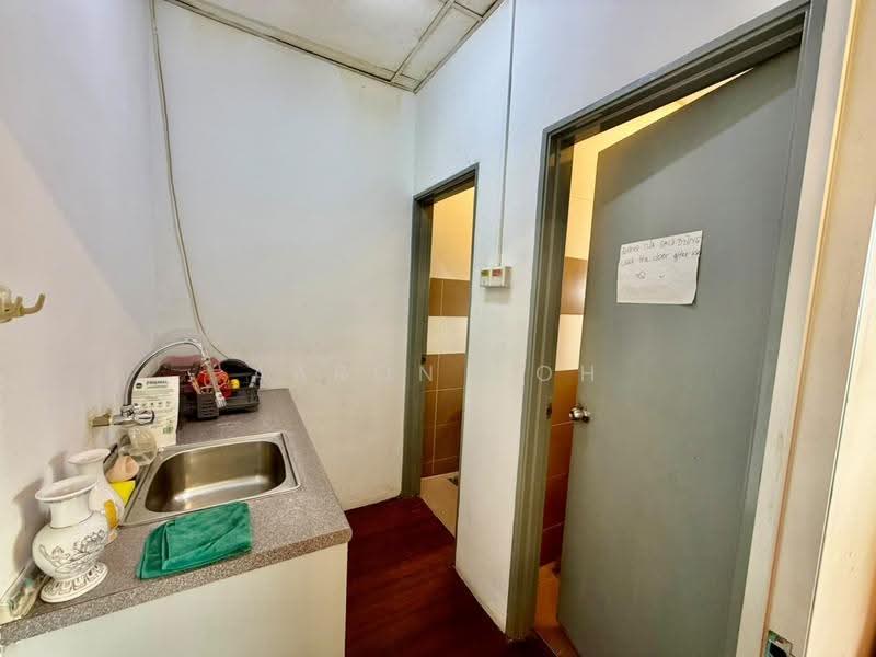Shop for Rent in Bukit Jalil (Kuala Lumpur) - Aaron Goh - Bathroom - PropertyGuru.com.my