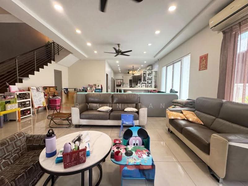 Rumah Berkembar untuk Dijual di Ambang Botanic (Klang) - Rylin Tan - Living Room - PropertyGuru.com.my