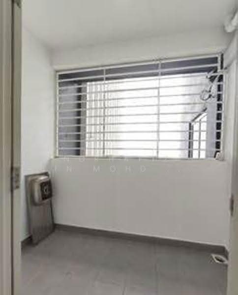 Condominium for Sale at The Holmes 1 - Norhafiz Bin Mohd Nor - Balcony - PropertyGuru.com.my