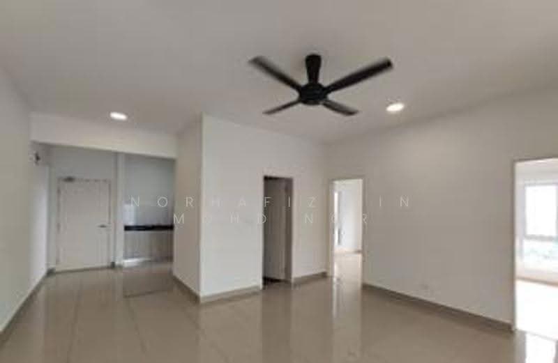 Condominium for Sale at The Holmes 1 - Norhafiz Bin Mohd Nor - Living Room - PropertyGuru.com.my