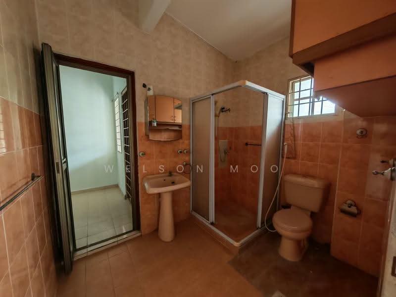 2-storey Terraced House for Sale in Selayang (Selangor) - Welson Moo - Bathroom - PropertyGuru.com.my