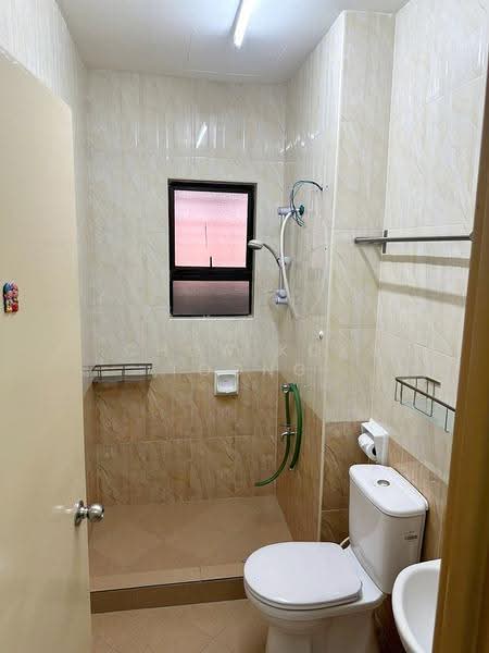 Rumah Teres 2-Tingkat untuk Dijual di Bandar Kinrara (Selangor) - Chow Kok Toong - Bathroom - PropertyGuru.com.my
