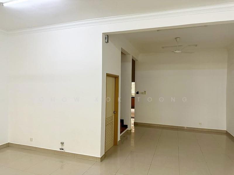 Rumah Teres 2-Tingkat untuk Dijual di Bandar Kinrara (Selangor) - Chow Kok Toong - Living Room - PropertyGuru.com.my