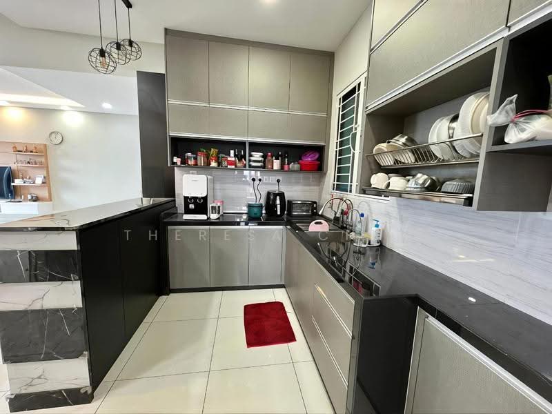 Condominium for Sale at Skyview Residence - Theresa Chew - Kitchen - PropertyGuru.com.my